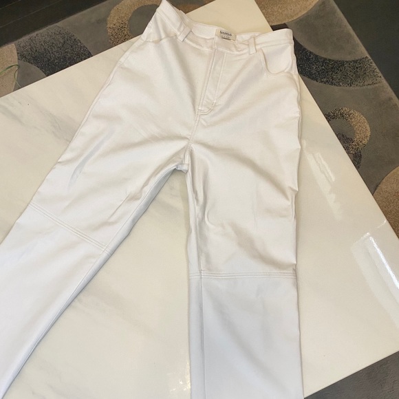 HOUSE OF CB - Inaya trousers in white - Picture 5 of 5